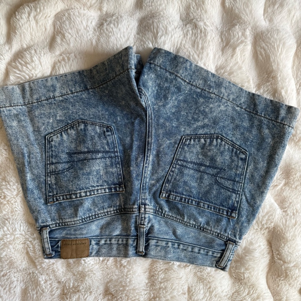 American Eagle Outfitters Acid-Wash High-Rise Jean Shorts - Light Blue - Picture 2 of 3